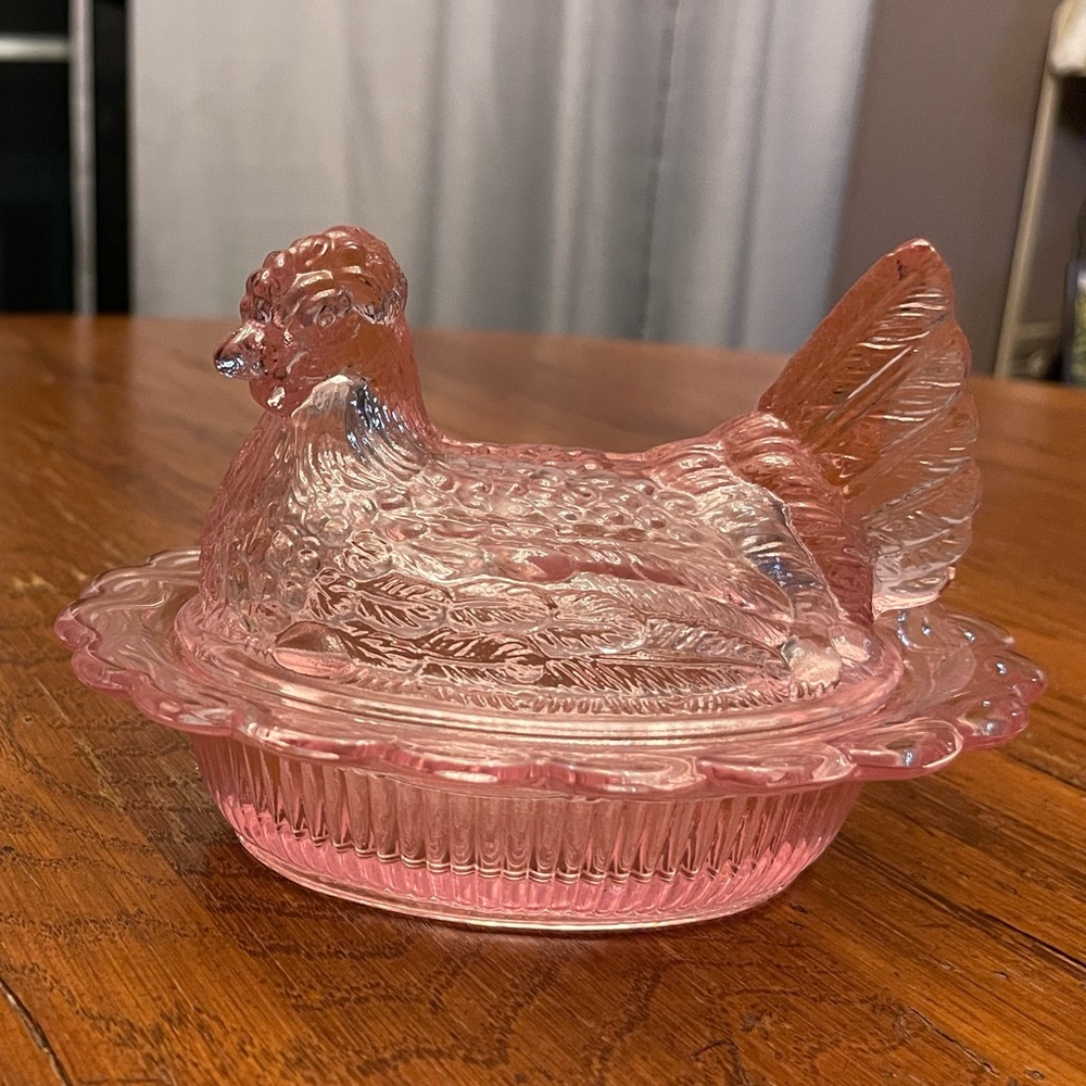 Mosser 6" Rose Pink Glass Hen on Nest